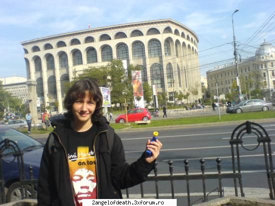 mdea... Admina cea mare si rea >:)