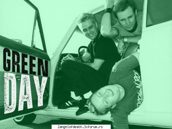 :nod: dap, si mie imi plac mult ;):rotfl: green day